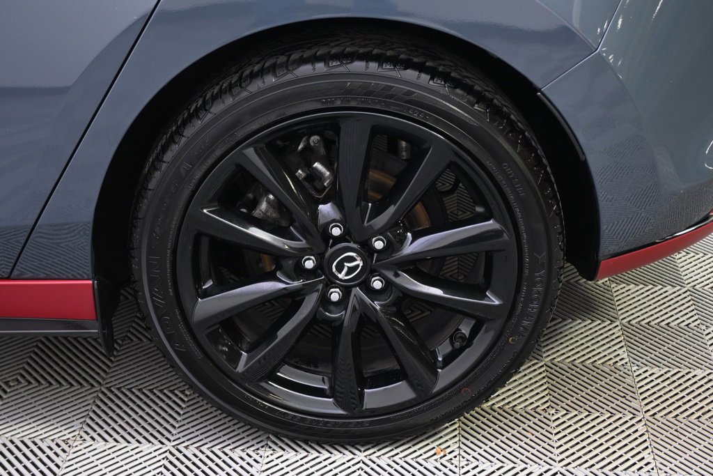 Used 2020 MAZDA MAZDA3 Hatchback w/ Premium Package image 20