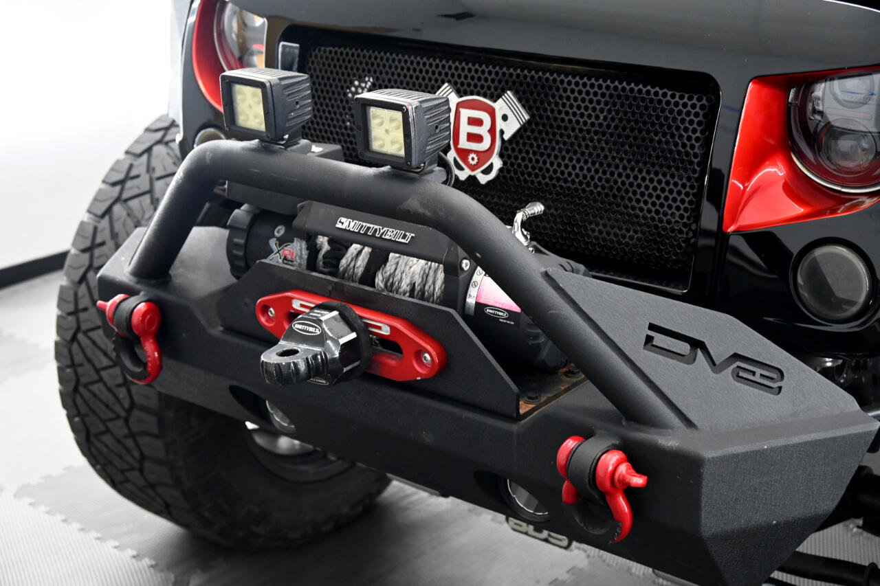 Used 2018 Jeep Wrangler Unlimited Rubicon w/ Cold Weather Group image 8