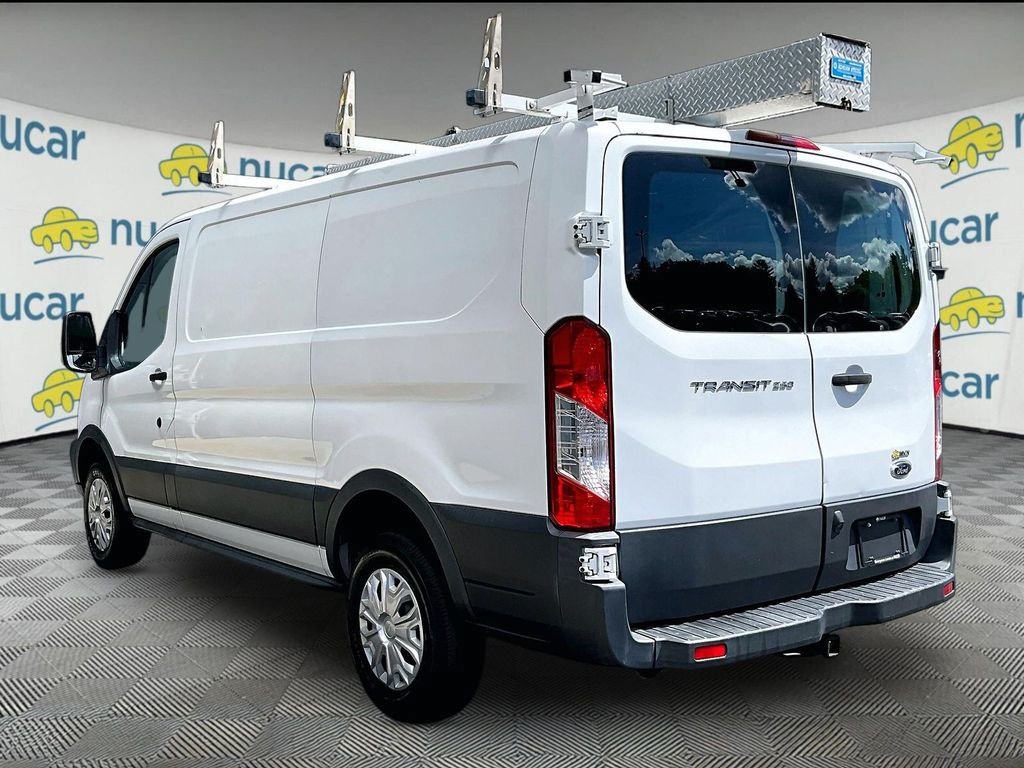 Used 2016 Ford Transit 250 130 Low Roof w/ Exterior Upgrade Package RWD image 5