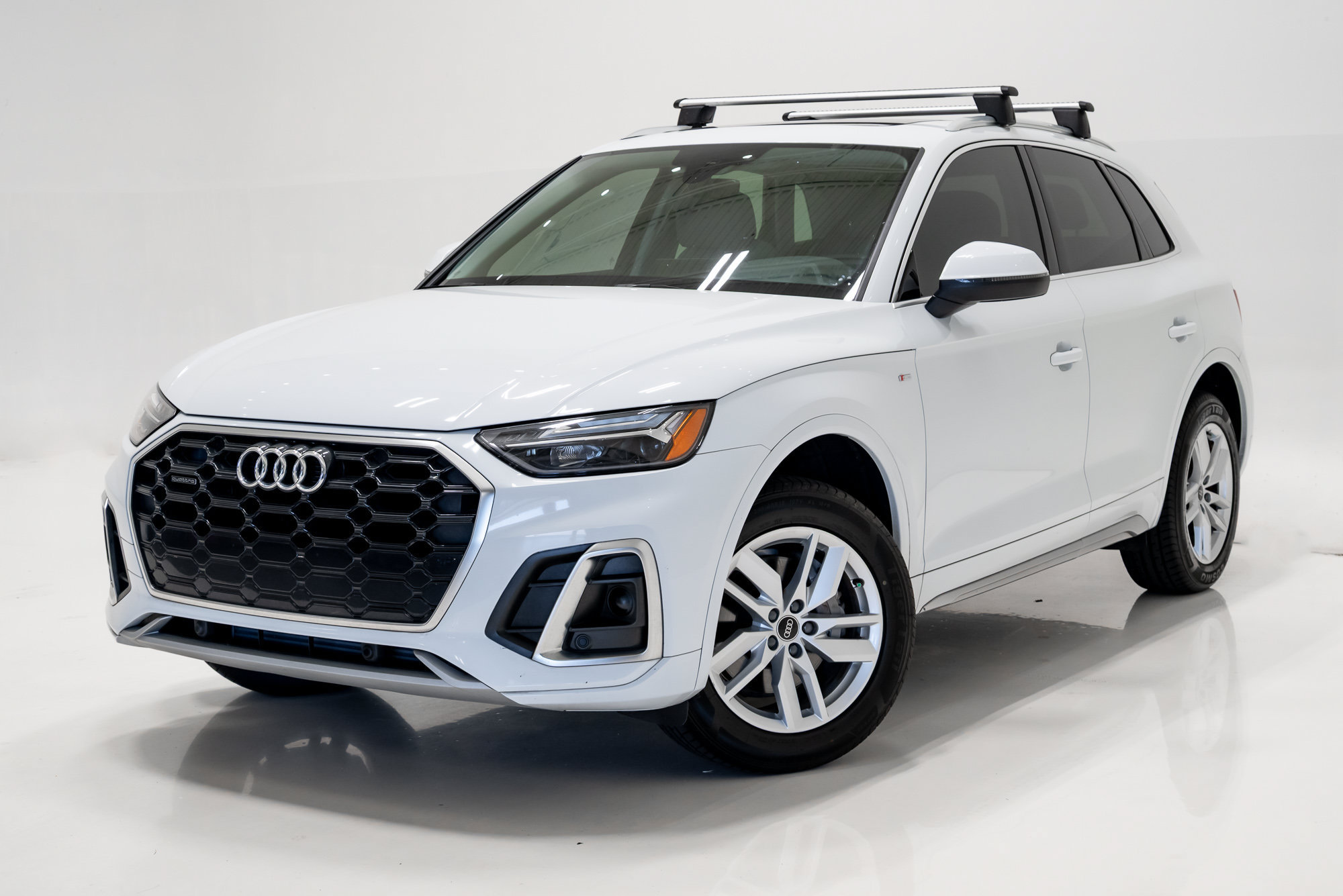 Used 2023 Audi Q5 2.0T Premium w/ Convenience Package AWD/4WD image 1