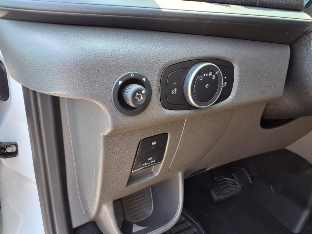 New 2025 Ford Transit 250 148 Medium Roof image 12