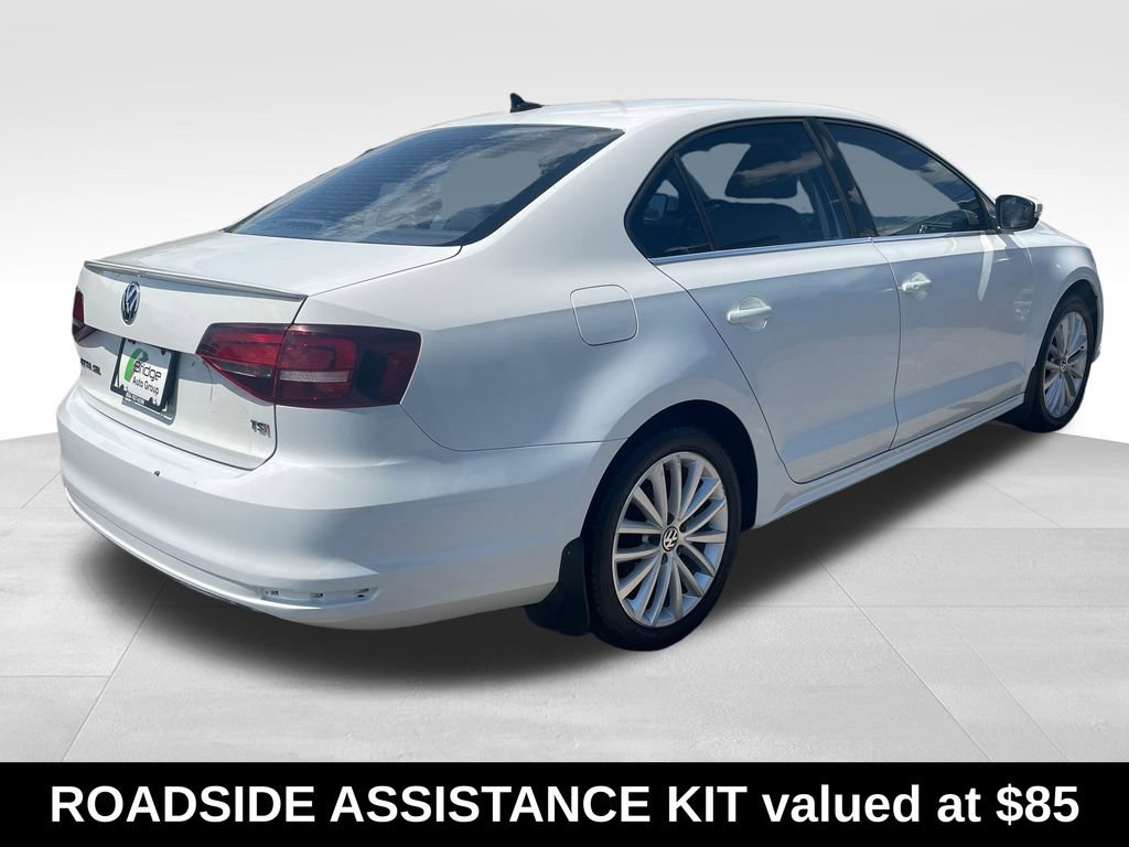 Used 2016 Volkswagen Jetta SEL w/ Lighting Package FWD image 8