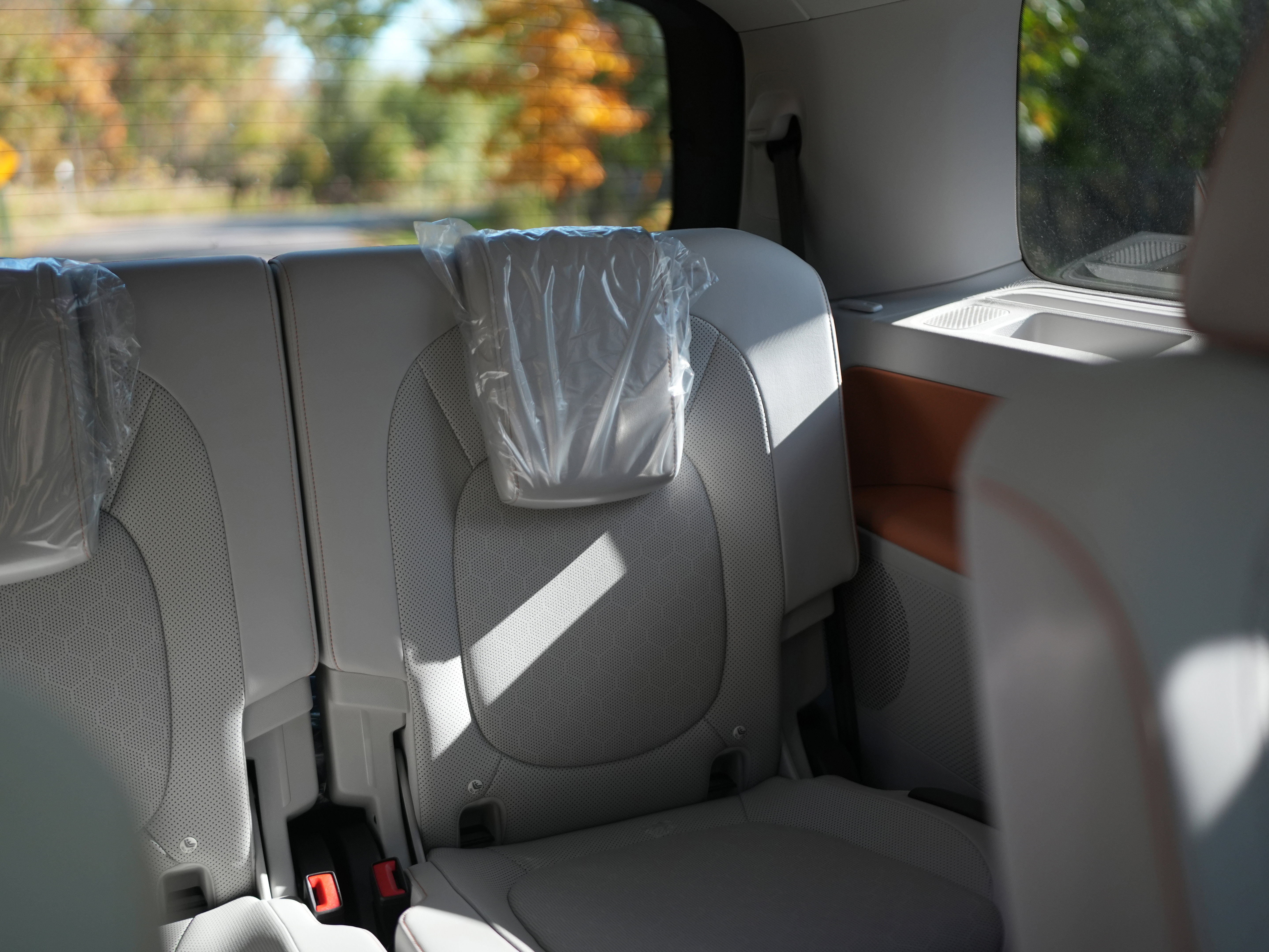 New 2025 Volkswagen ID. Buzz Pro S Plus image 24