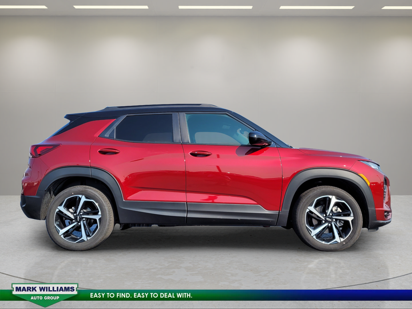 Used 2023 Chevrolet TrailBlazer RS w/ Convenience Package AWD/4WD image 2