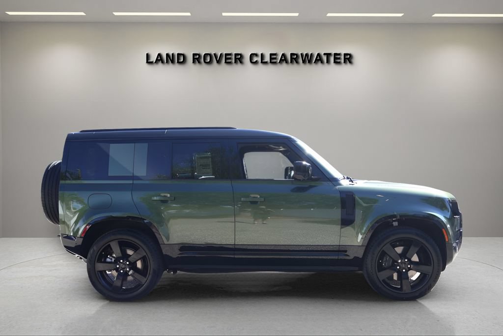 New 2026 Land Rover Defender 110 X-Dynamic SE AWD/4WD image 6