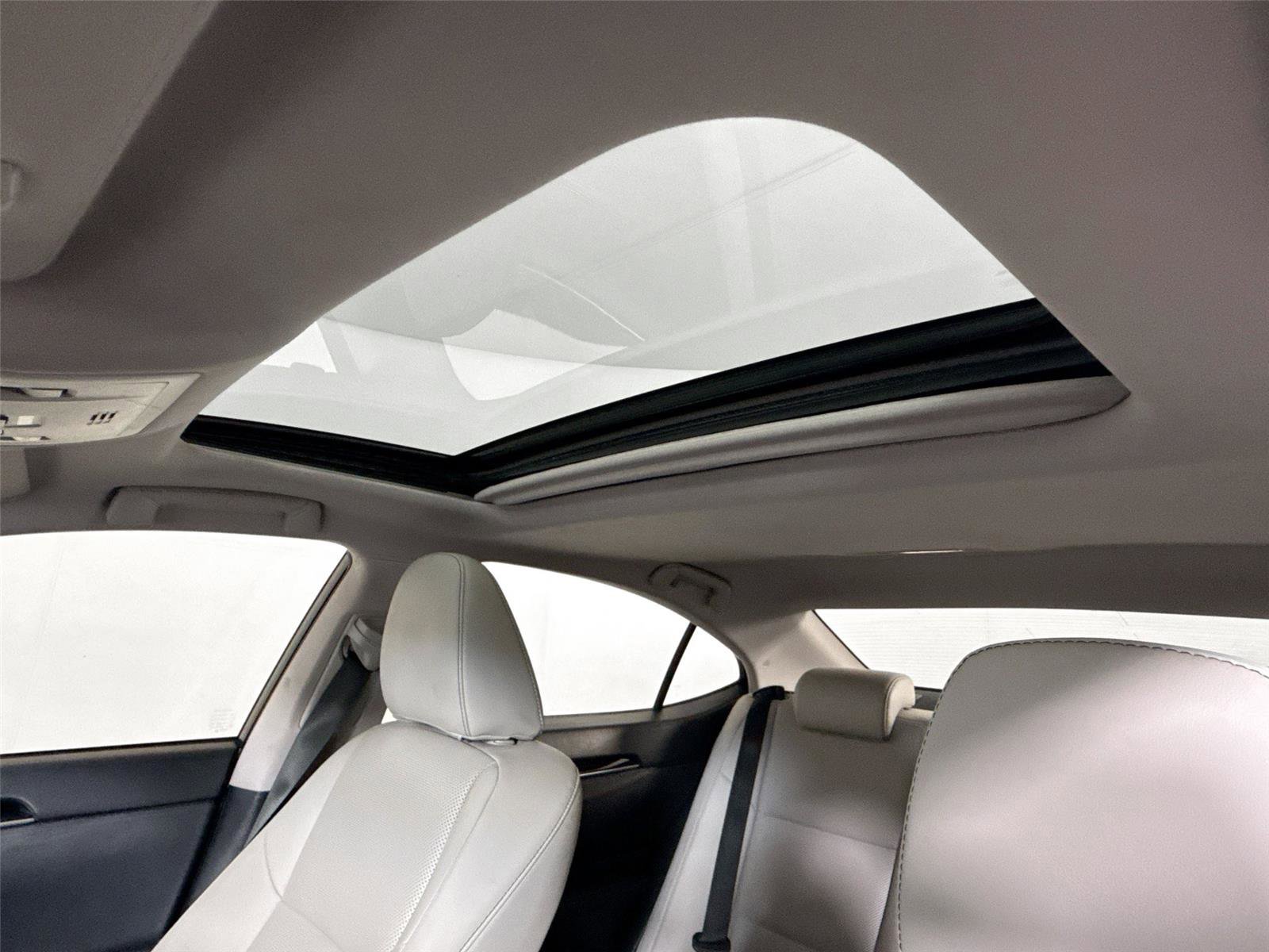 Used 2016 Lexus ES 350 4DR SDN image 6