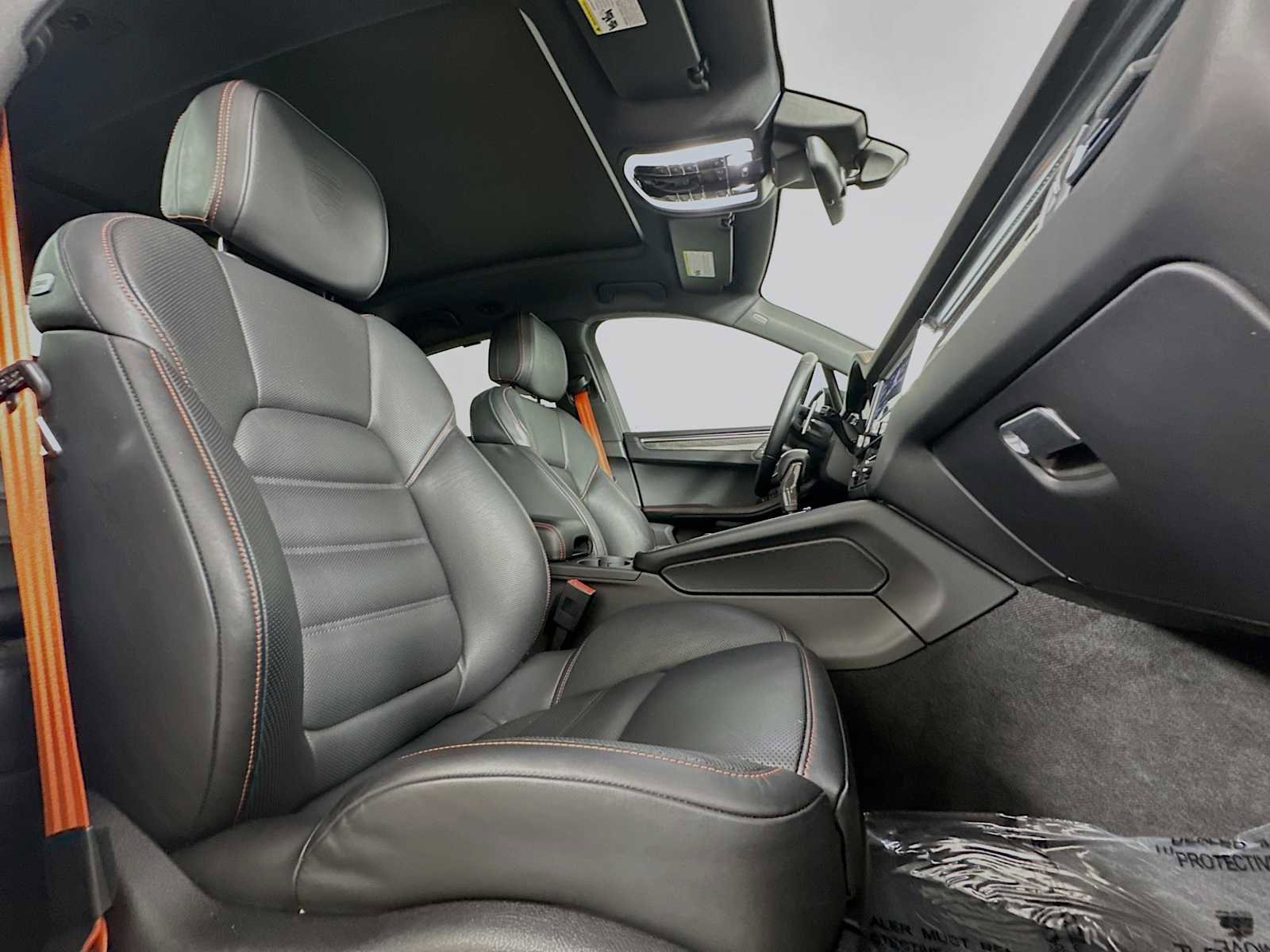 Certified 2024 Porsche Macan GTS image 29