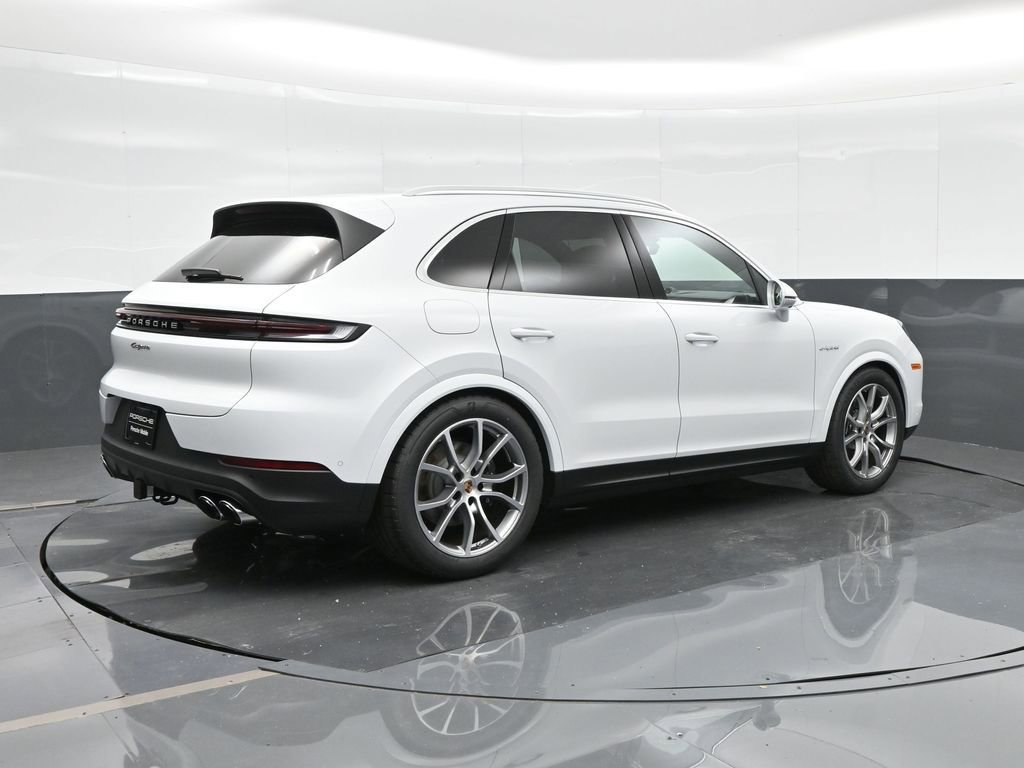 New 2025 Porsche Cayenne E-Hybrid image 7