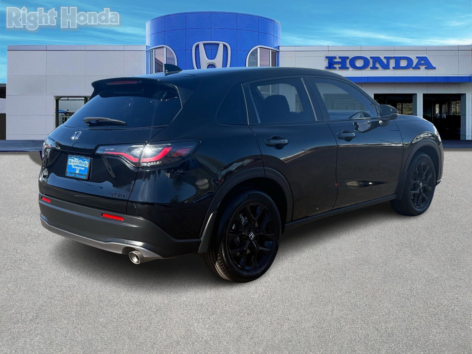 Certified 2025 Honda HR-V Sport image 8