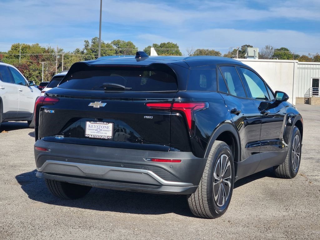 Used 2024 Chevrolet Blazer EV LT image 5