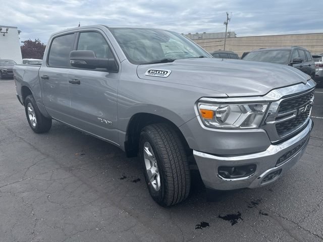 Used 2023 RAM 1500 Big Horn AWD/4WD image 3