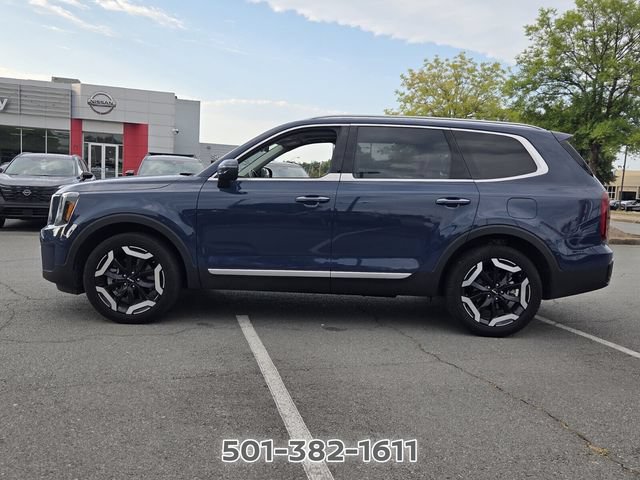 Used 2025 Kia Telluride S AWD/4WD image 2