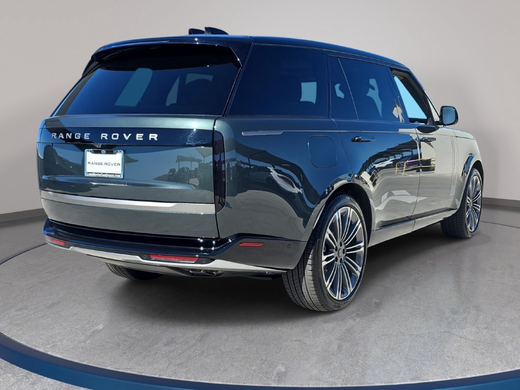 New 2027 Land Rover Range Rover Long Wheelbase SE AWD/4WD image 5