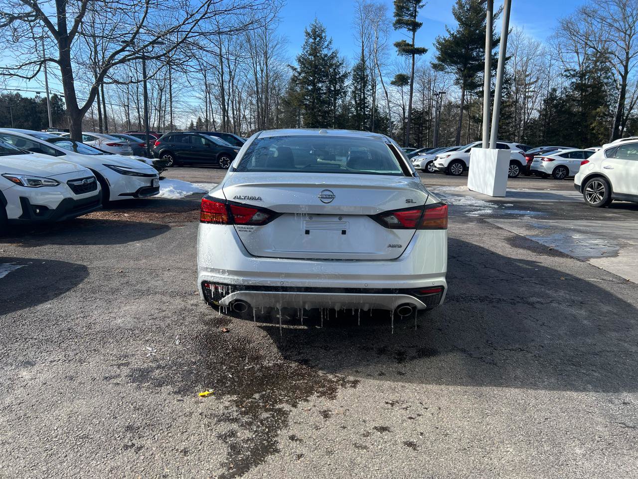 Used 2024 Nissan Altima 2.5 SL AWD/4WD image 4