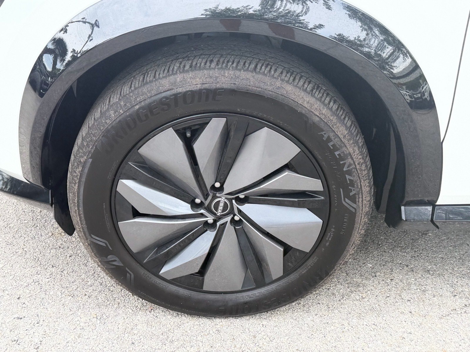 Certified 2025 Nissan Ariya AWD image 19