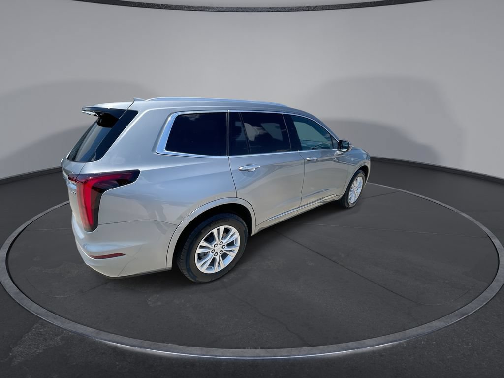 Certified 2024 Cadillac XT6 Luxury FWD image 8