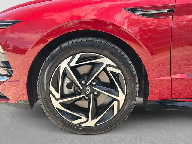 Certified 2024 Hyundai Sonata SEL w/ Convenience Package FWD image 12