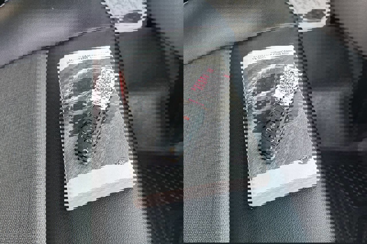 Used 2023 Ford E-Transit Low Roof image 31