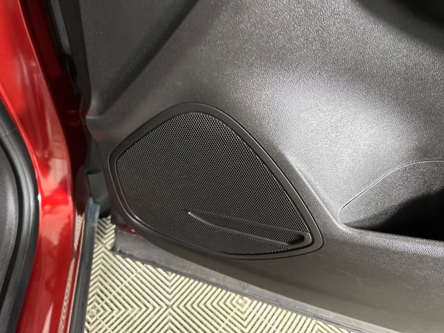 Used 2022 Buick Envision Essence w/ Safety Package image 29