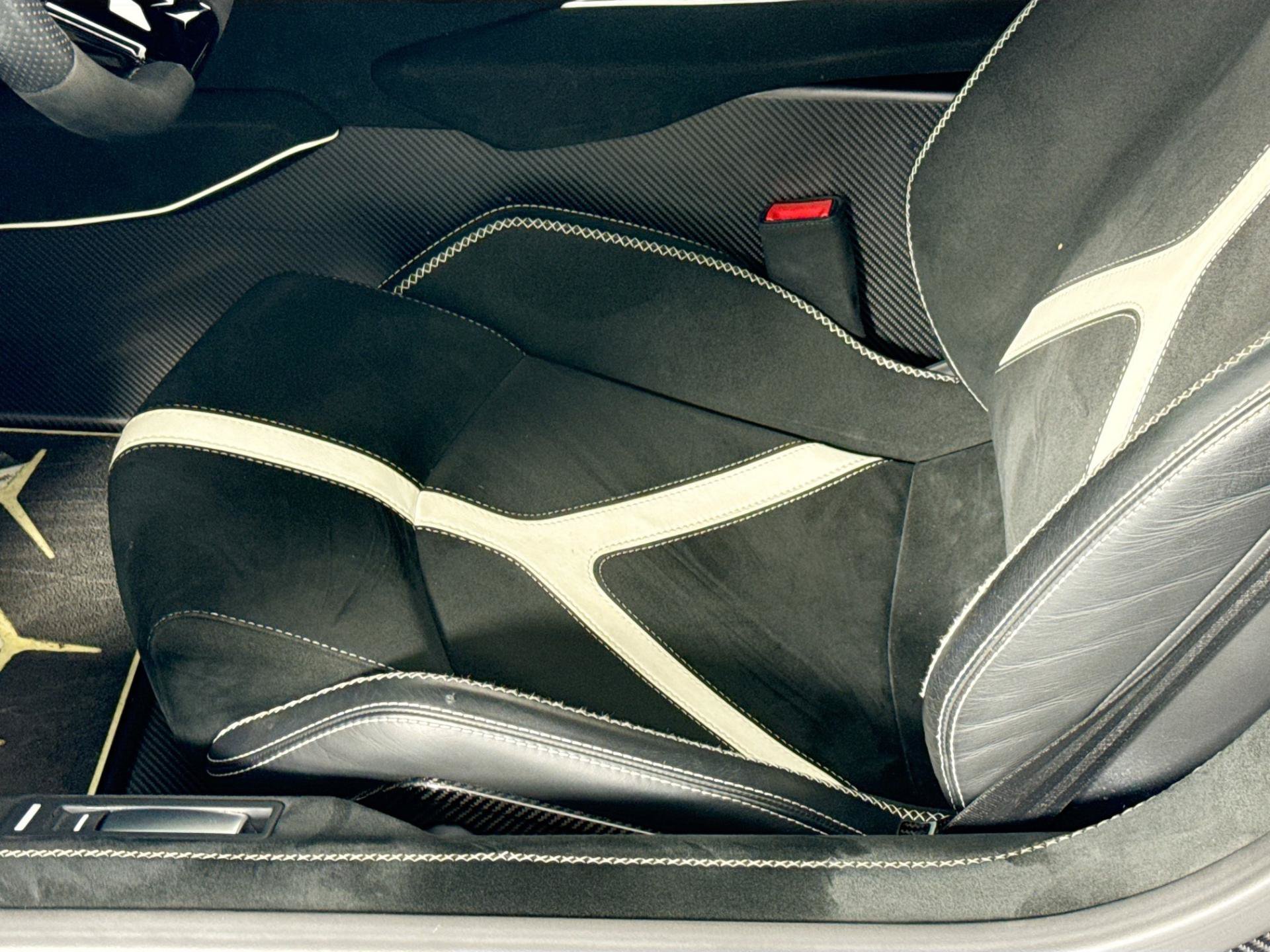 Used 2020 Lamborghini Aventador SVJ AWD/4WD image 27
