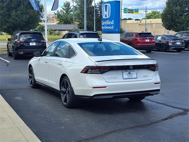 Used 2025 Honda Accord Sport image 9