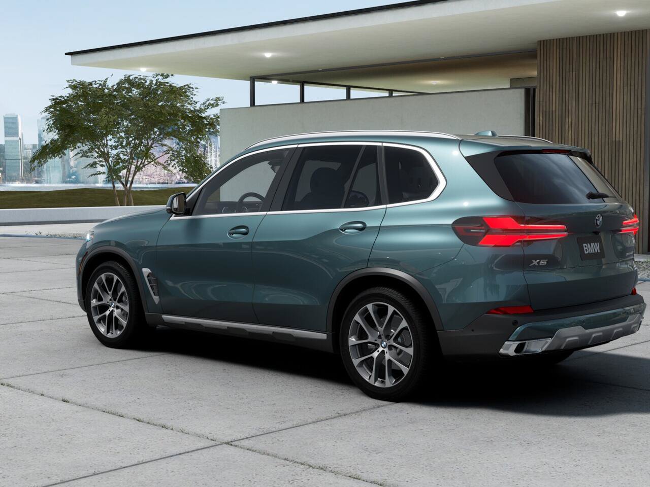Used 2026 BMW X5 sDrive40i w/ Parking Assistance Package RWD image 2