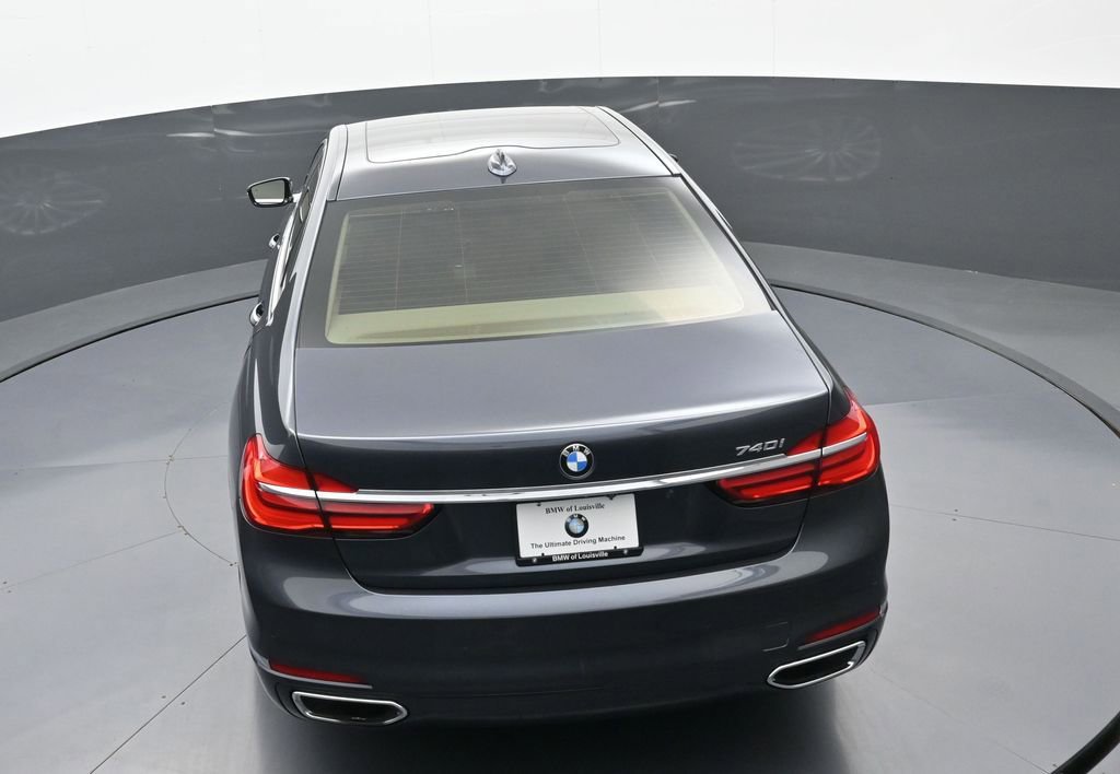 Used 2016 BMW 740i RWD image 35