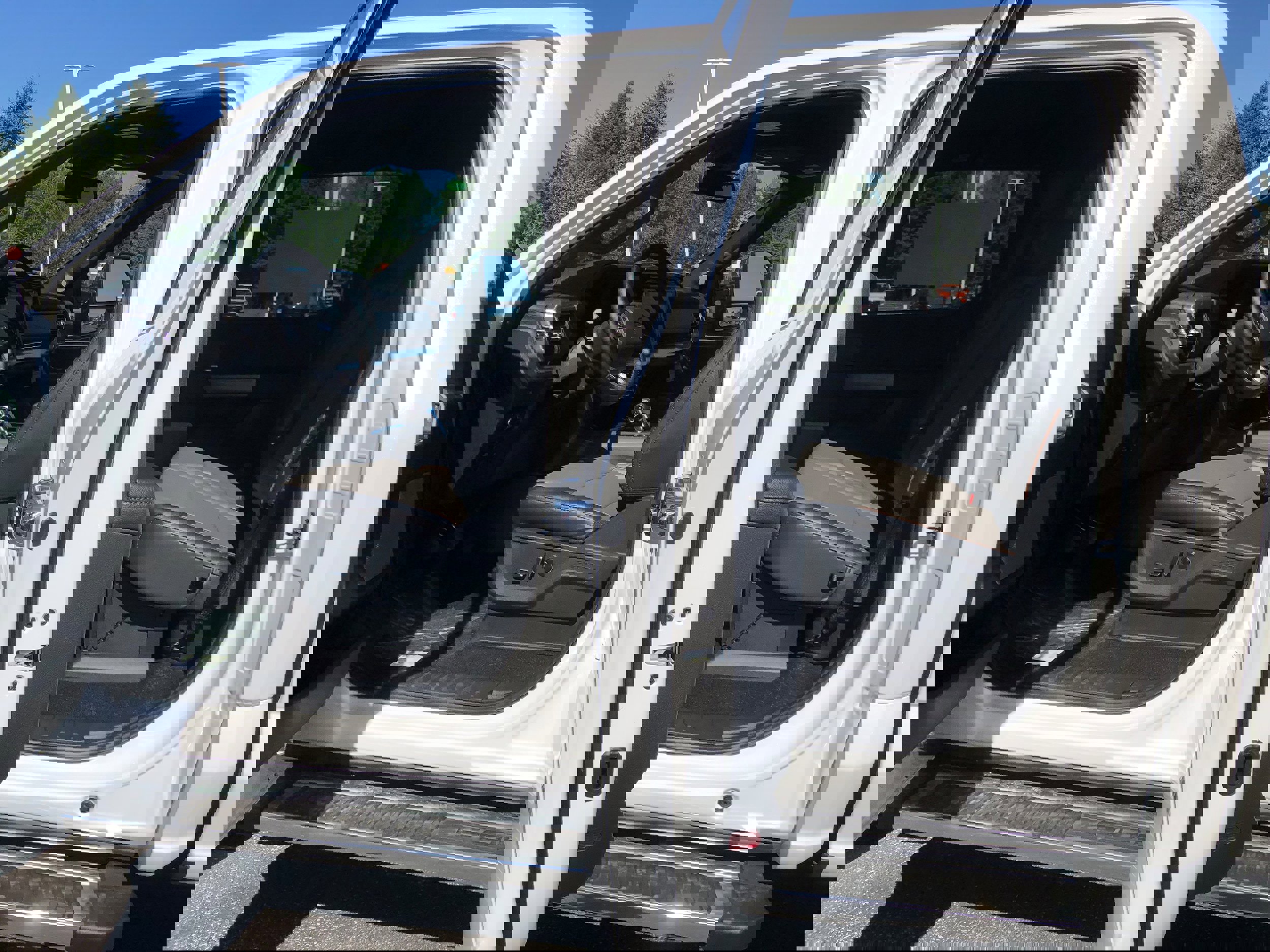 New 2025 Ford F150 Lariat image 10