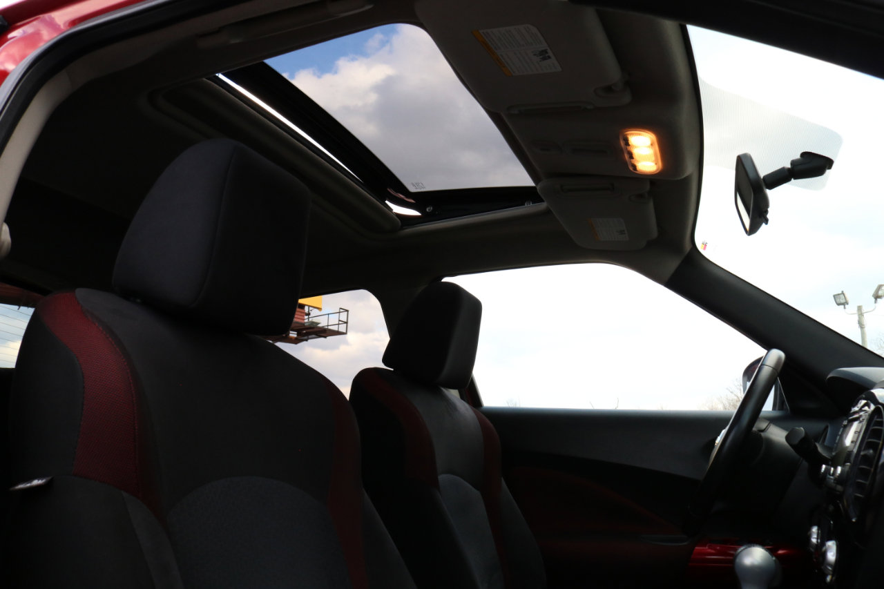 Used 2015 Nissan Juke SV w/ Cold Weather Package image 44