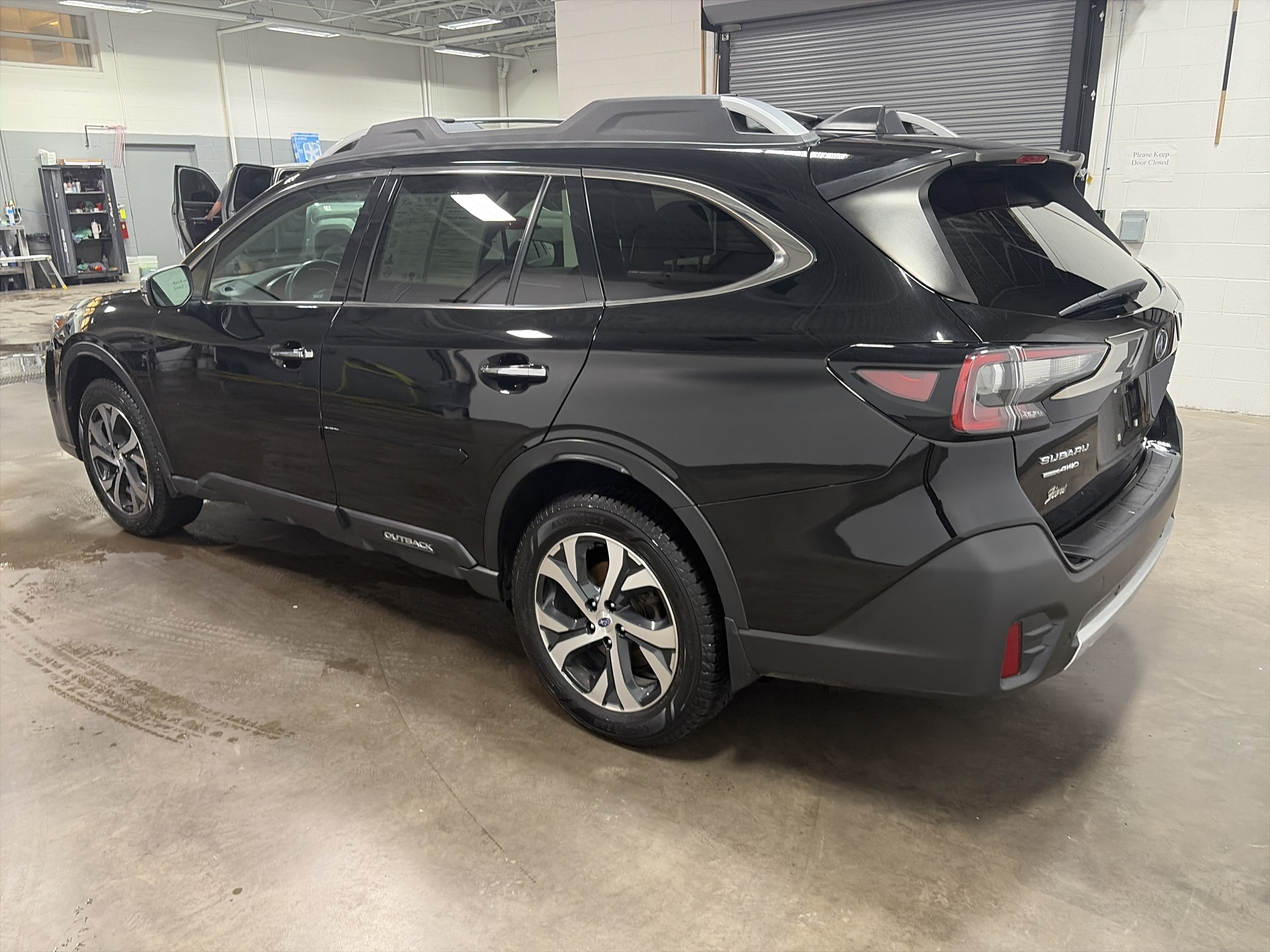 Used 2020 Subaru Outback Touring w/ Popular Package #2 AWD/4WD image 5