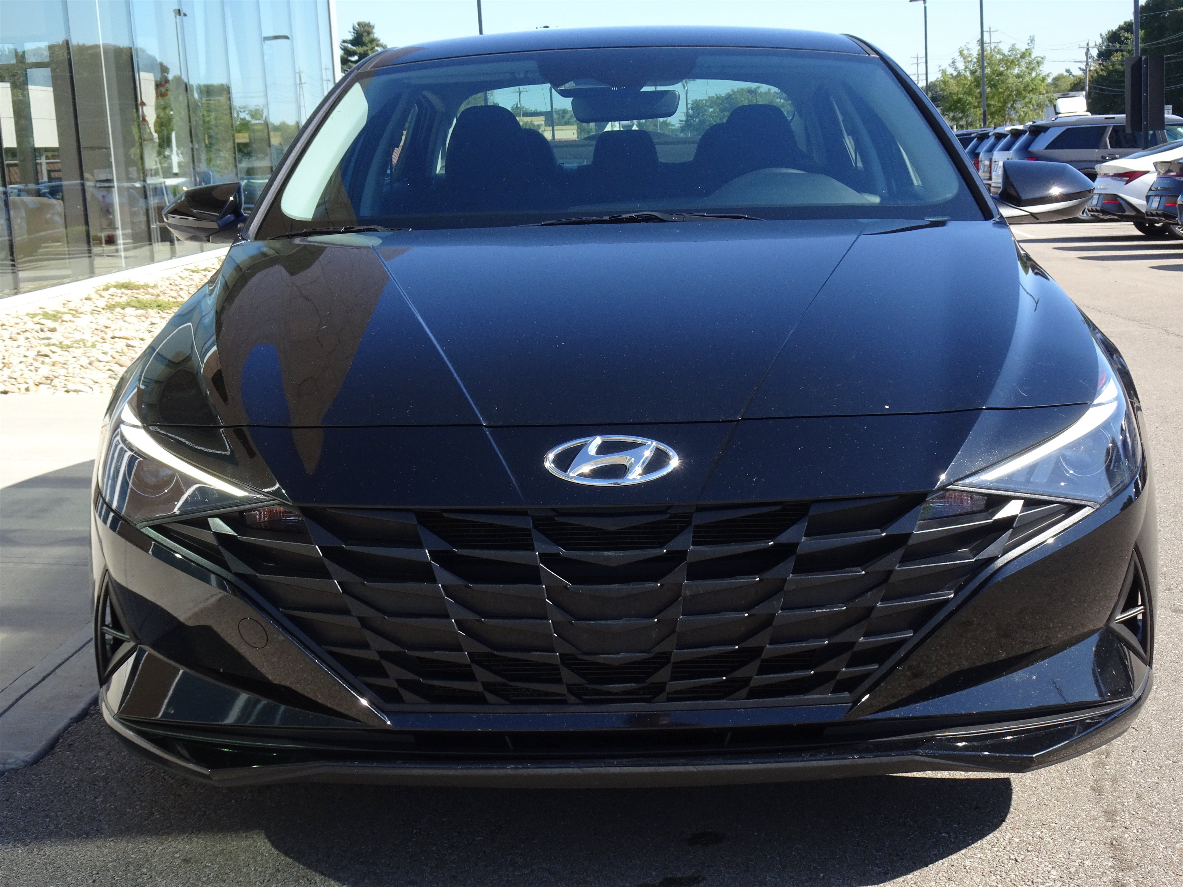 Used 2023 Hyundai Elantra SEL w/ Cargo Package FWD image 7