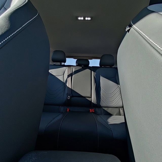 New 2026 Volkswagen Tiguan SE image 26