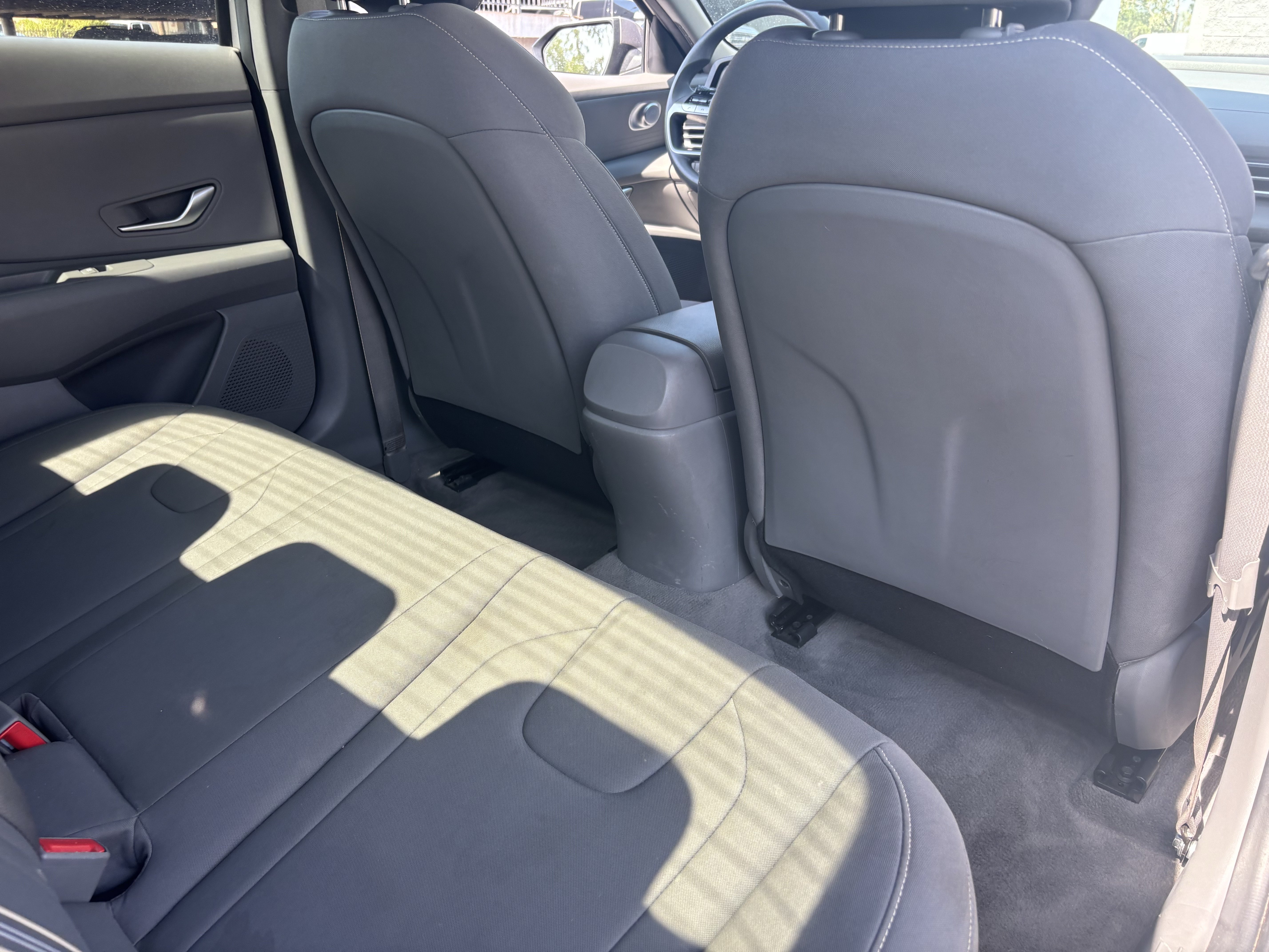 Used 2023 Hyundai Elantra SEL FWD image 12
