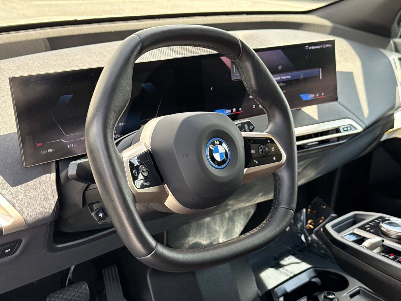 Used 2024 BMW iX xDrive50 w/ Premium Package AWD/4WD image 2