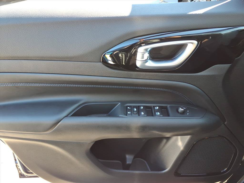 New 2026 Jeep Compass Latitude AWD/4WD image 35