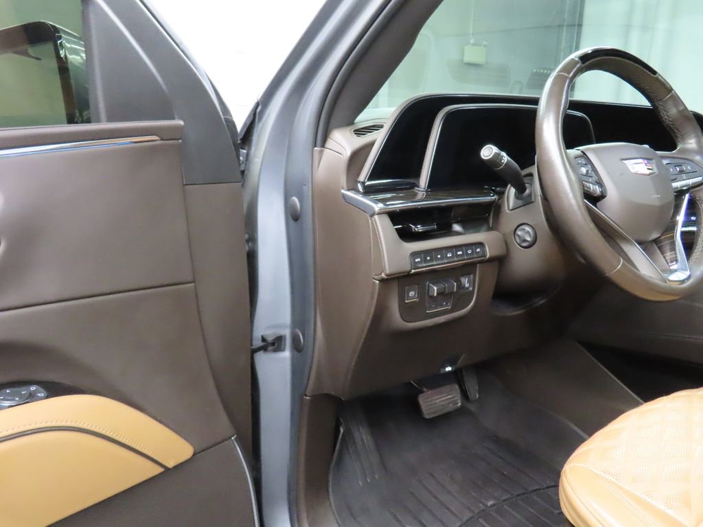 Used 2022 Cadillac Escalade Sport w/ Touring Package AWD/4WD image 62