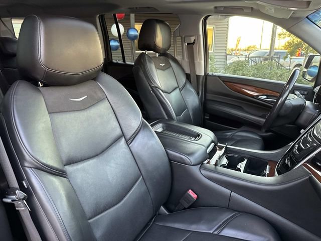 Used 2019 Cadillac Escalade ESV Premium Luxury w/ LPO, Radiant Package image 11