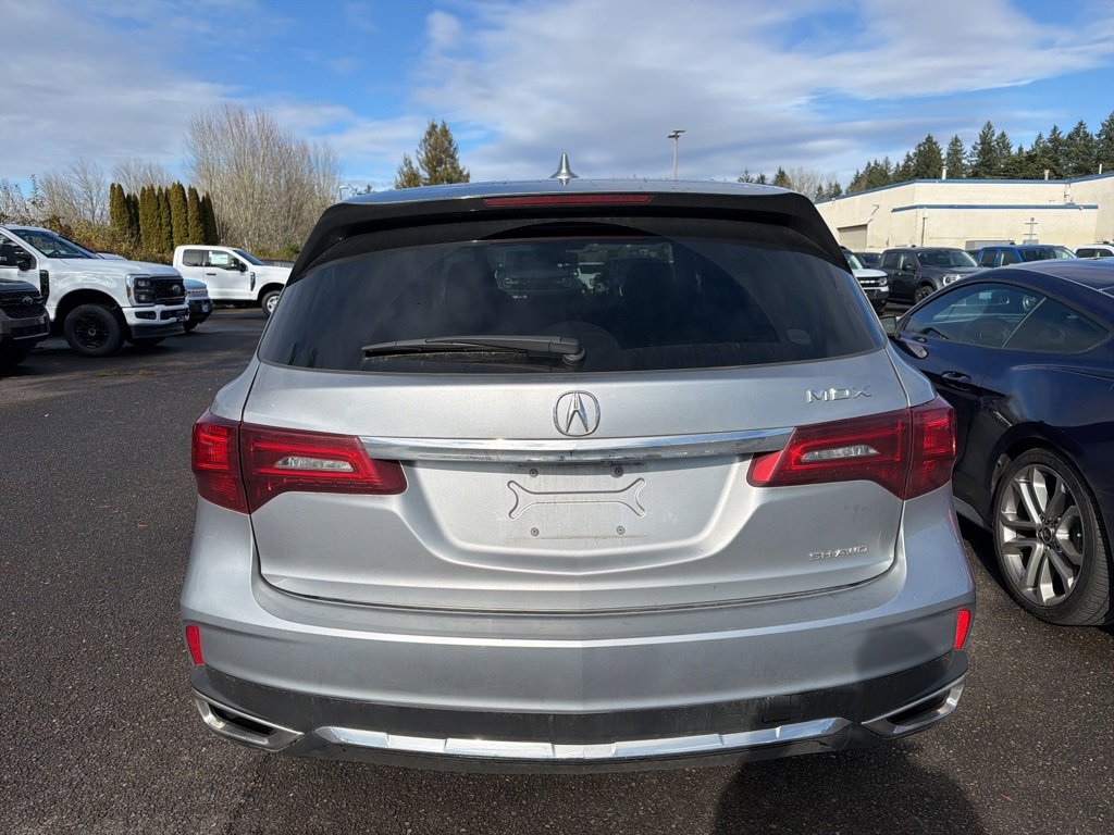 Used 2018 Acura MDX SH-AWD image 4