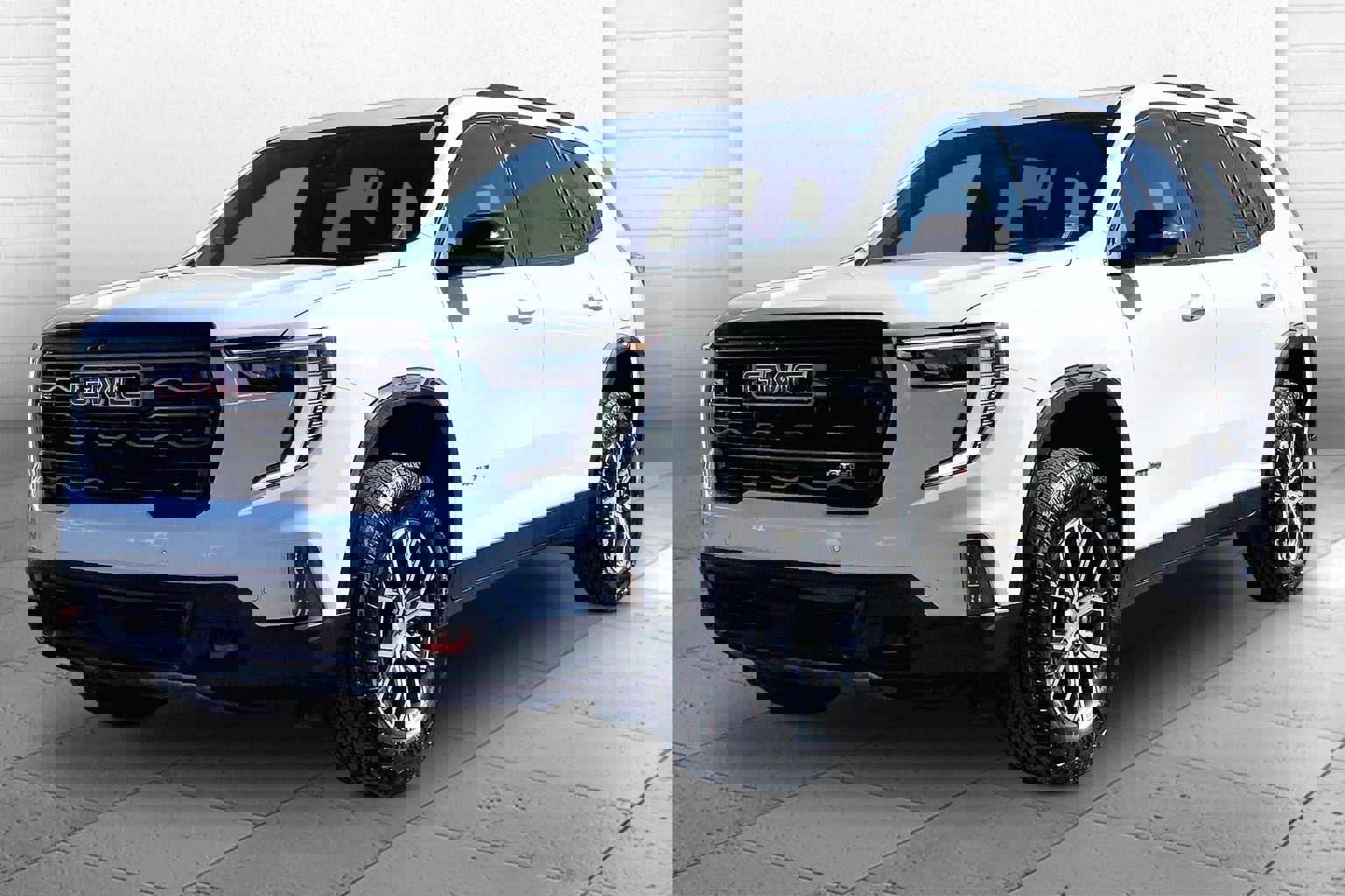 Used 2026 GMC Acadia AT4 w/ Super Cruise Package image 11