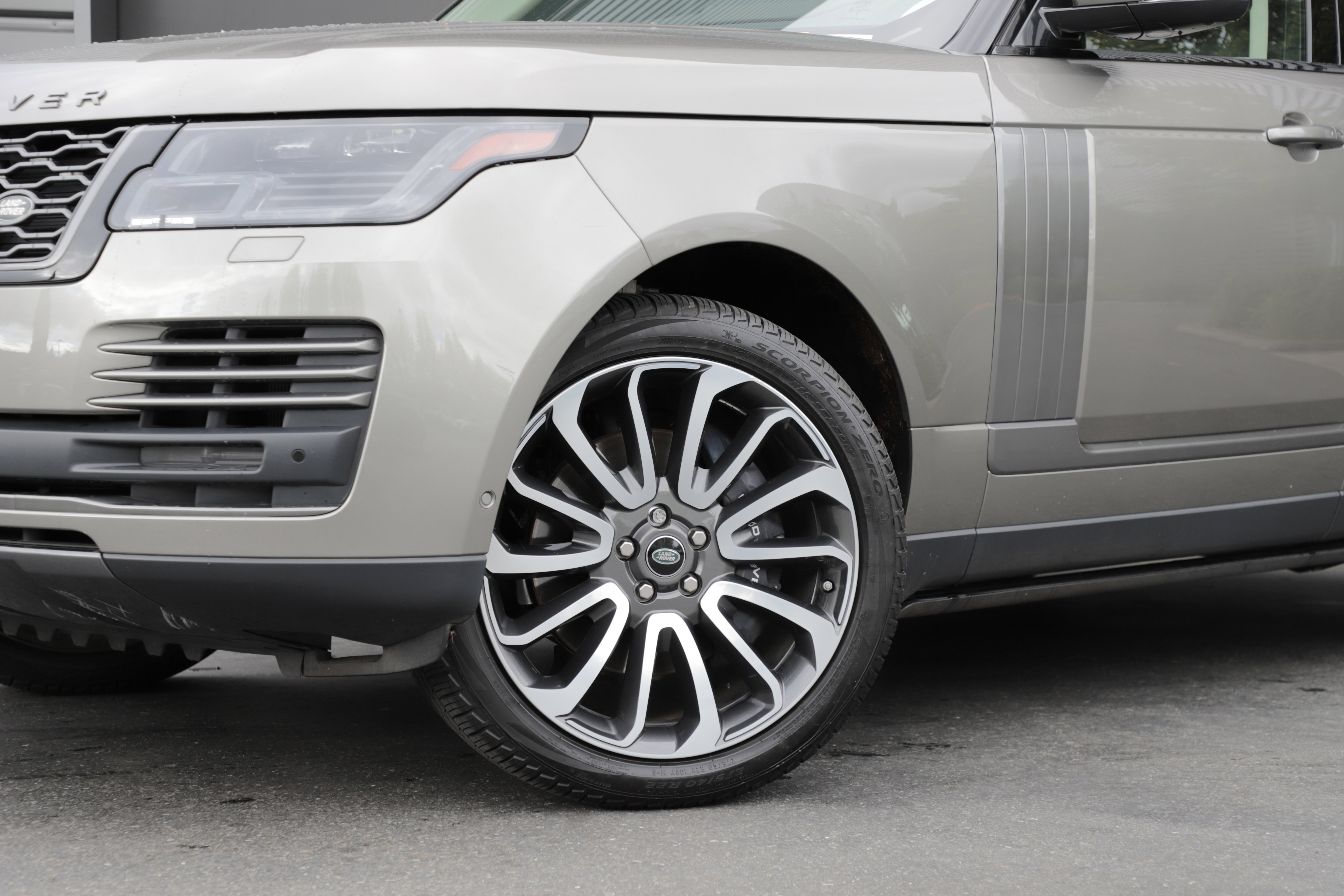 Used 2021 Land Rover Range Rover Westminster Edition AWD/4WD image 2