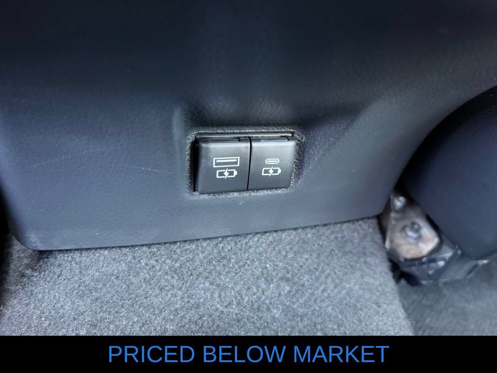 Used 2025 Toyota Camry LE FWD image 10