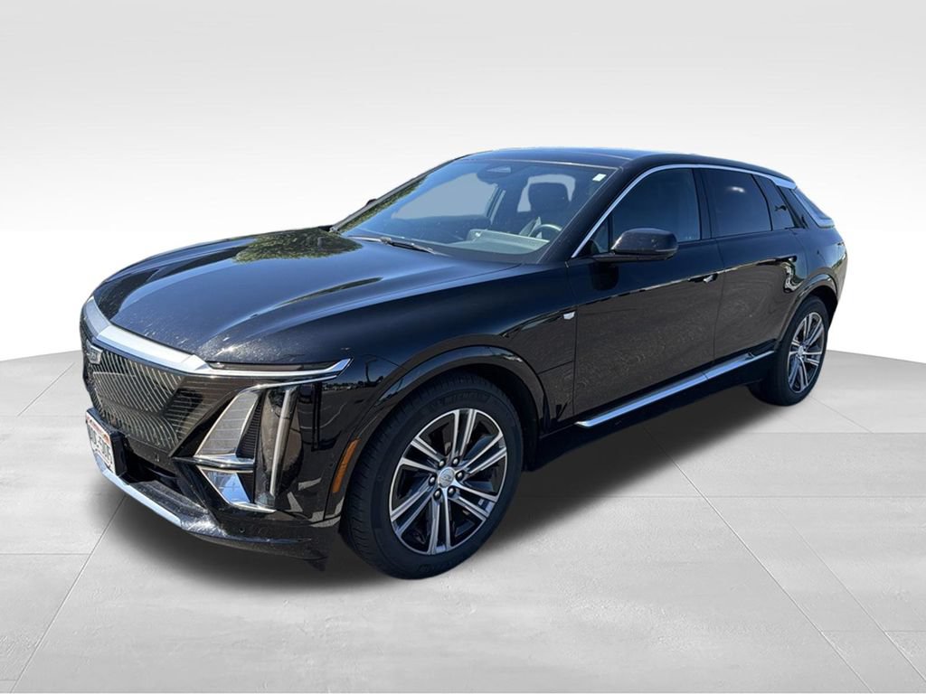 Certified 2024 Cadillac Lyriq Luxury AWD/4WD image 29