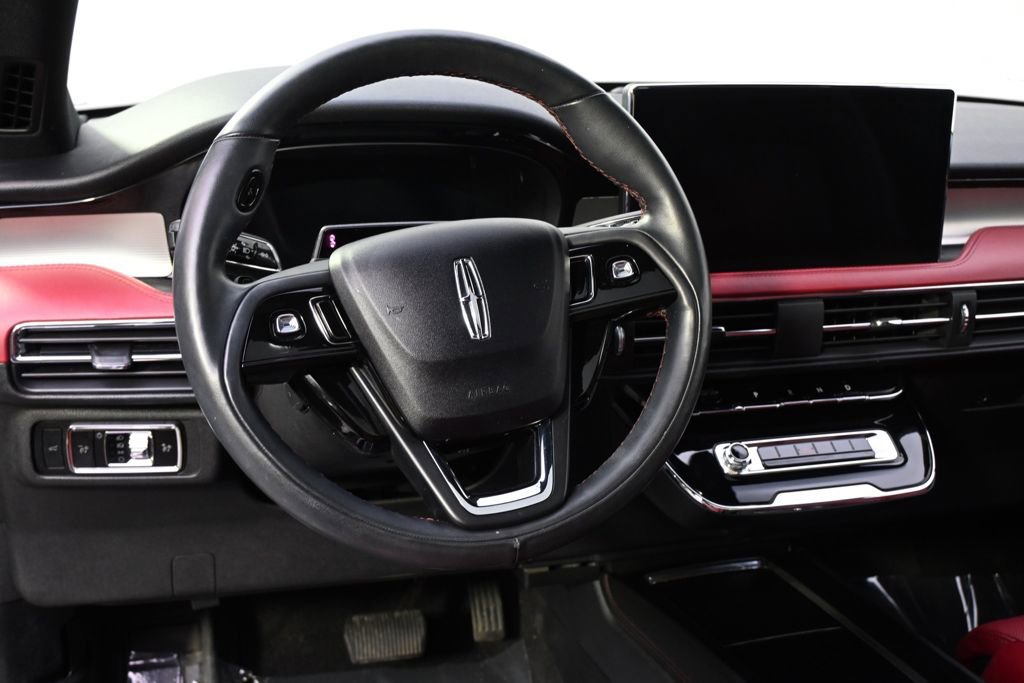 Used 2023 Lincoln Corsair Reserve w/ Equipment Group 202A AWD/4WD image 12