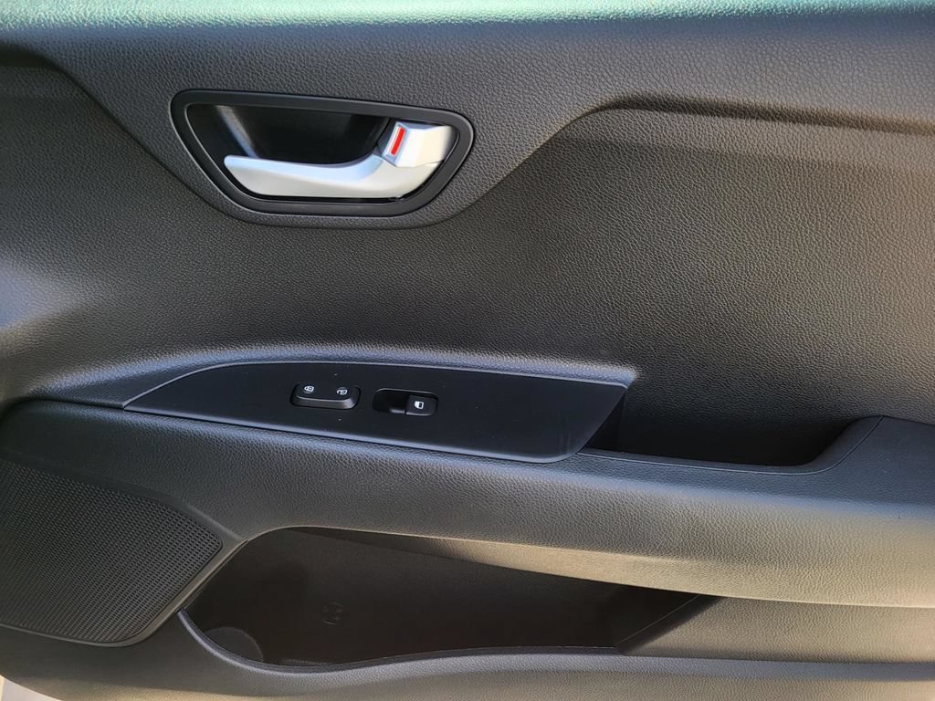 Used 2022 Kia Rio S w/ Technology Package FWD image 5