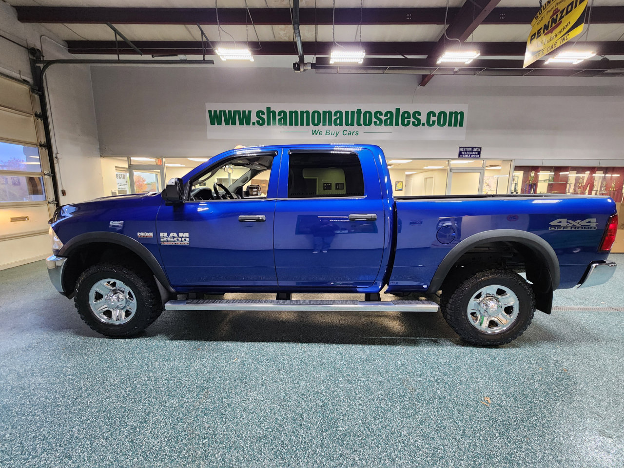 Used 2017 RAM 2500 Tradesman w/ Chrome Appearance Group image 11