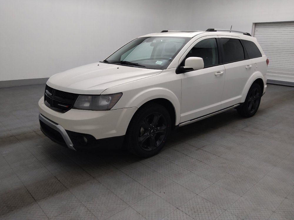 Used 2018 Dodge Journey Crossroad w/ Nav & Sun Group FWD image 2