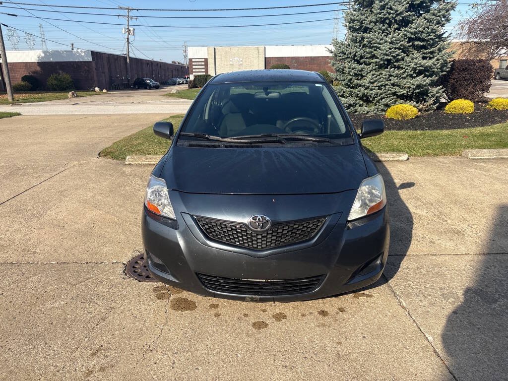 Used 2010 Toyota Yaris Sedan FWD image 2