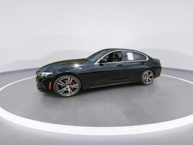 Used 2024 BMW 330i Sedan w/ Premium Package RWD image 5