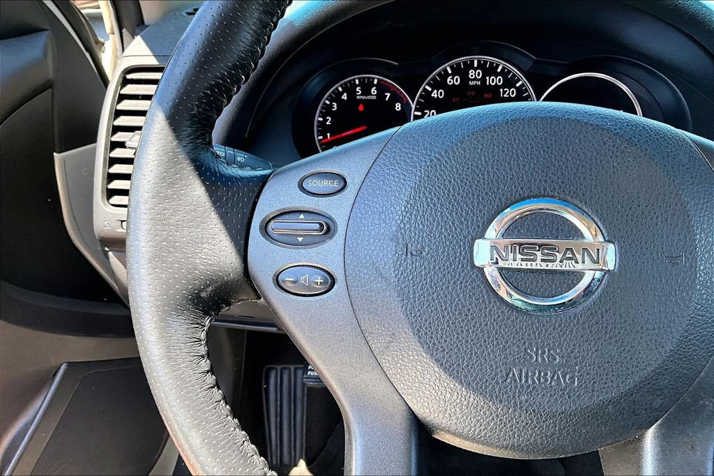 Used 2010 Nissan Altima 2.5 SL w/ SL Pkg FWD image 10
