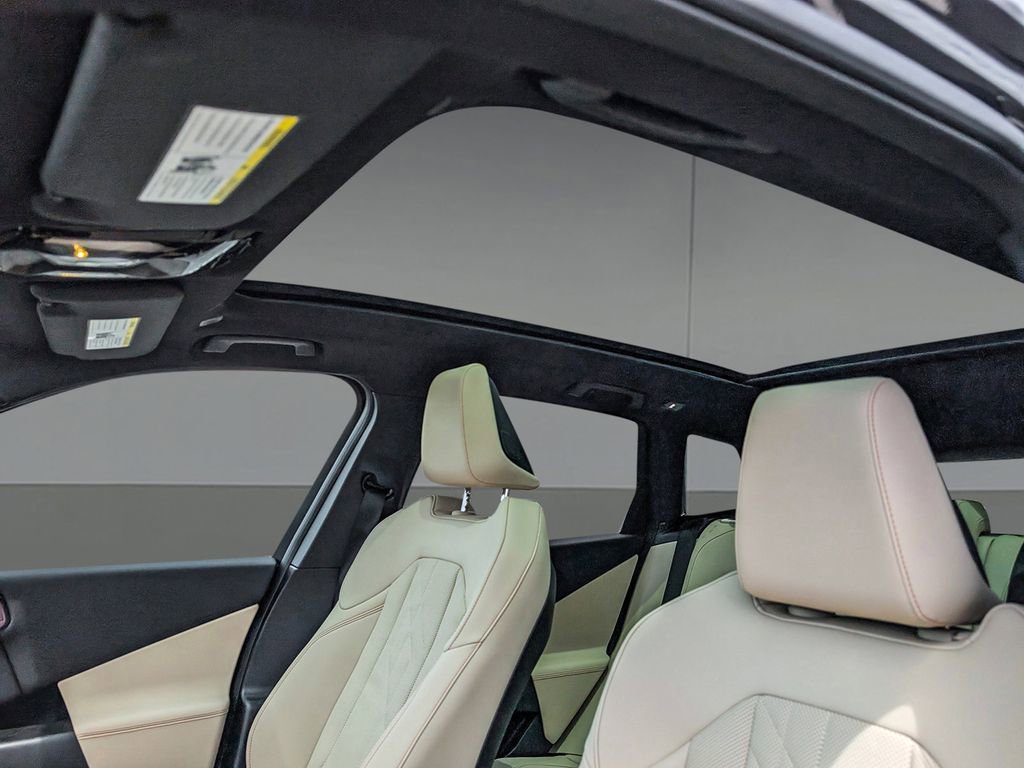 New 2025 BMW X3 xDrive30i w/ Convenience Package image 12